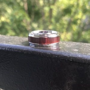 ZALES NEW (worn once) MENS WEDDING BAND SIZE 9